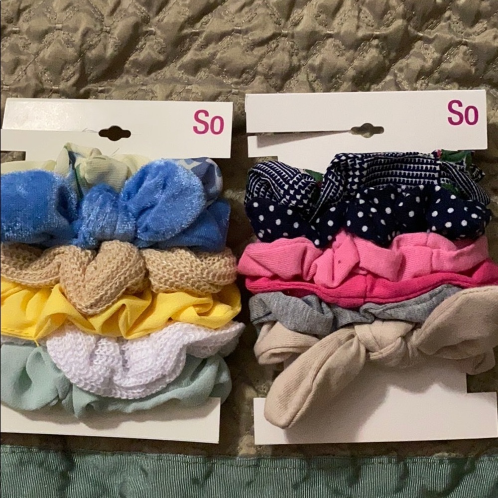 Two packs of scrunchies new never used NWT